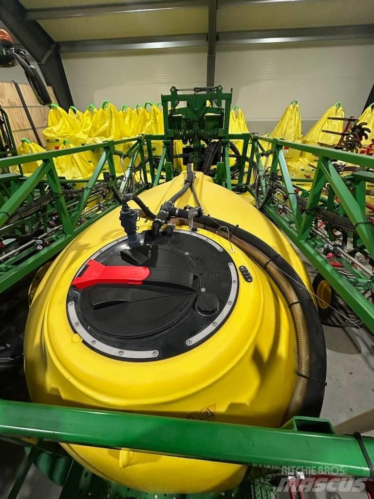 John Deere 740 i Tažené postřikovače