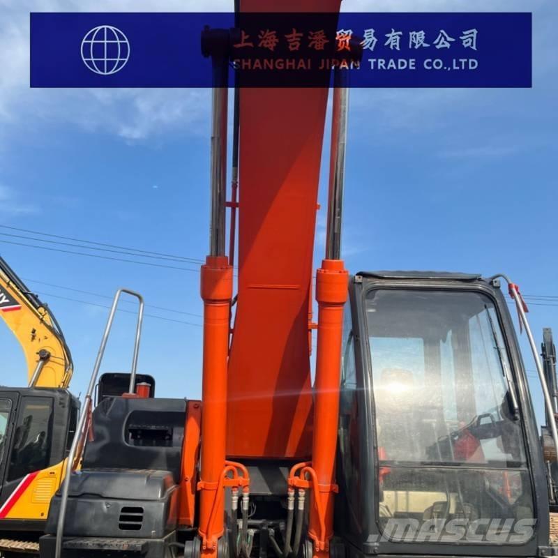 Hitachi ZX 240 Pásová rýpadla