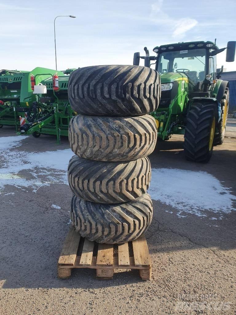 BKT 400/60-15,5 Pneumatiky, kola a ráfky