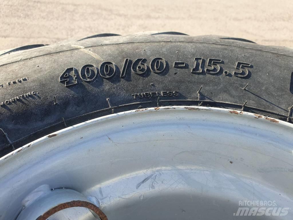 BKT 400/60-15,5 Pneumatiky, kola a ráfky