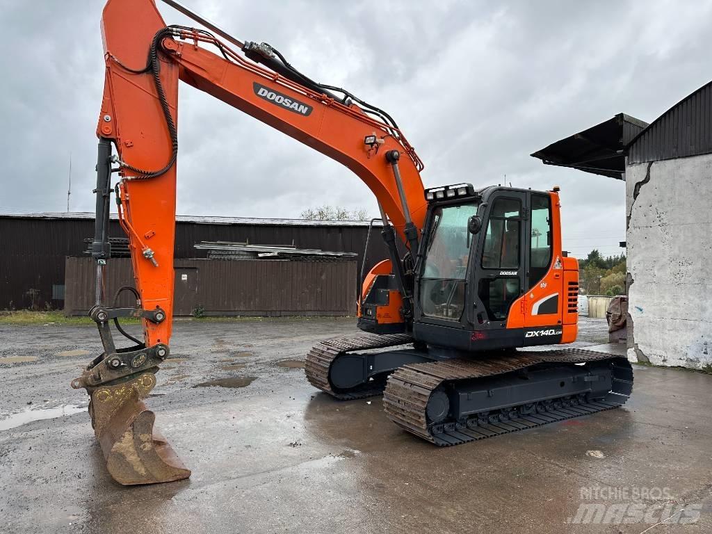 Doosan DX 140 LCR Pásová rýpadla