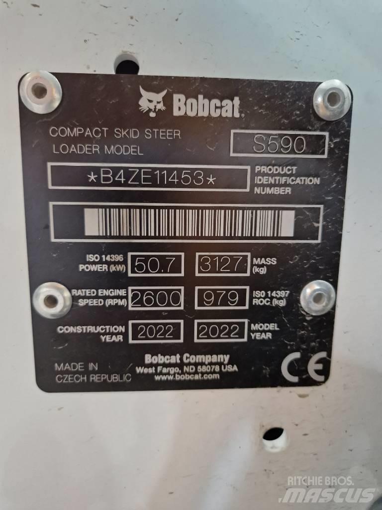 Bobcat S 590 Smykem řízené nakladače