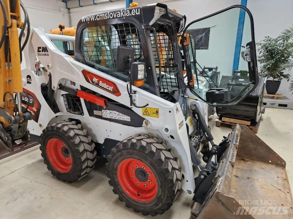 Bobcat S 590 Smykem řízené nakladače
