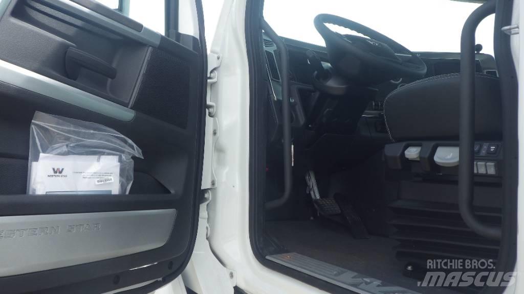 Western Star 49 X Nákladní vozidlo bez nástavby
