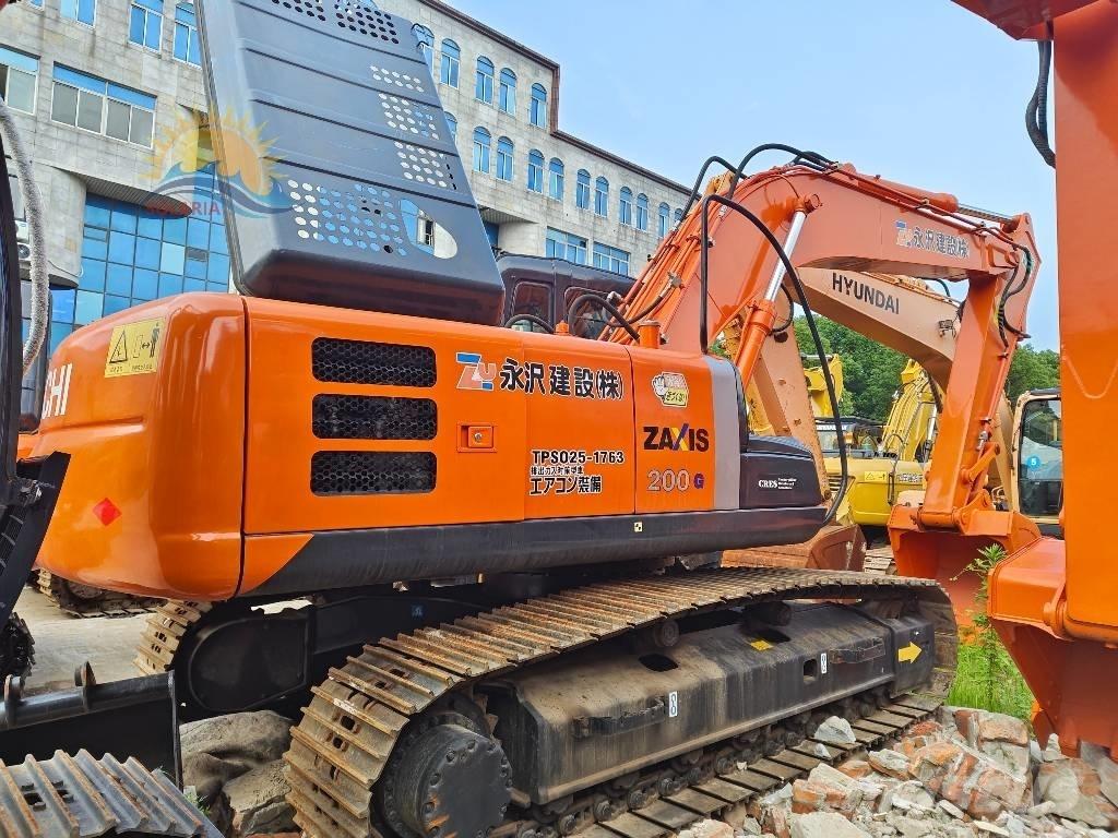 Hitachi ZX 200 Pásová rýpadla