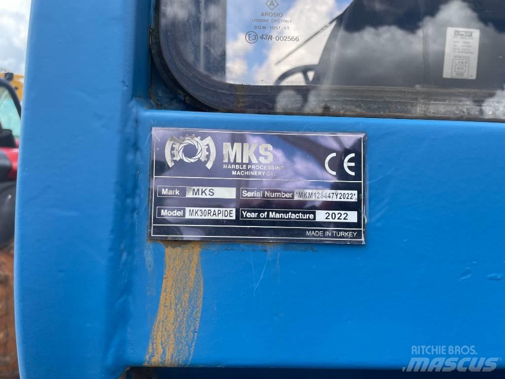 MKS MK30 Teleskopické manipulátory