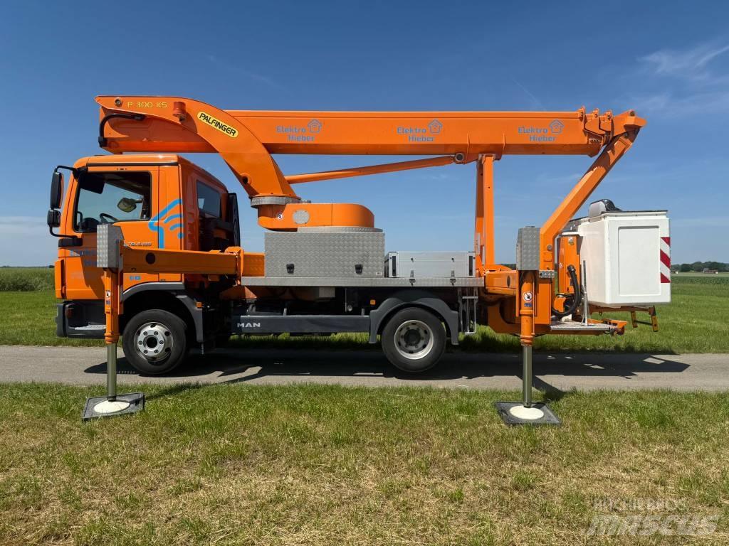 Palfinger P 300 KS Autoplošiny