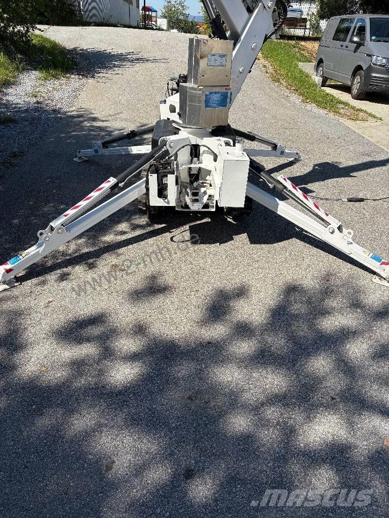 CTE Traccess 135 Kompaktní samohybné kloubové plošiny