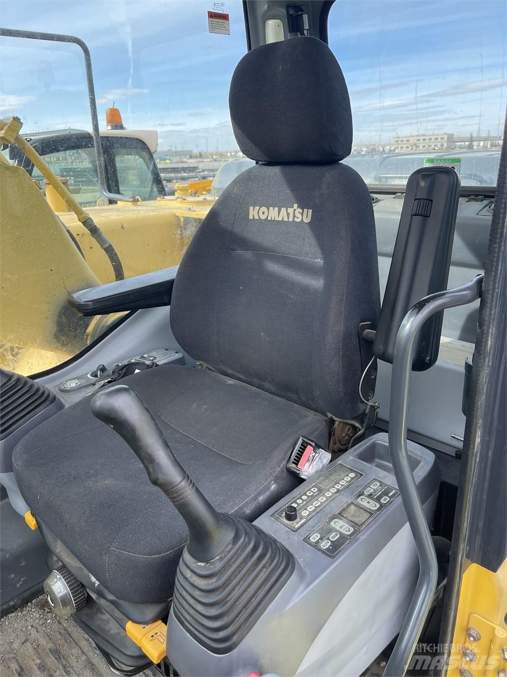 Komatsu PC 200 LC-7 Pásová rýpadla