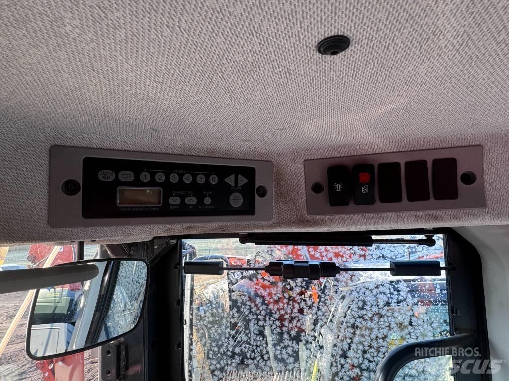 Hitachi ZW 310-6 Kolové nakladače