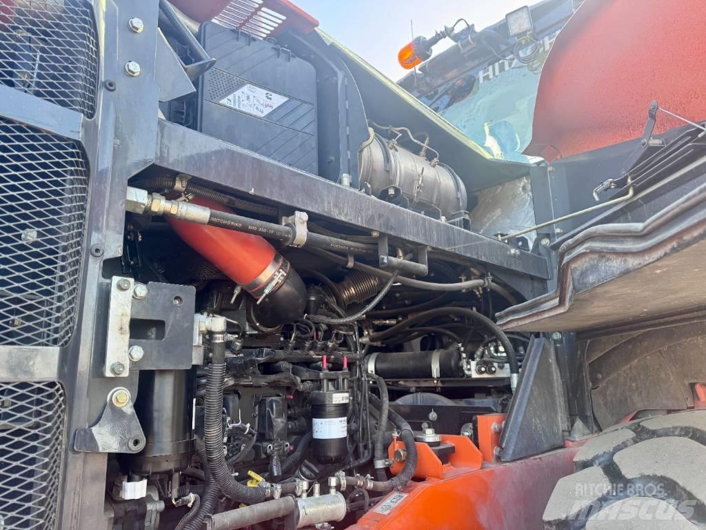 Hitachi ZW 310-6 Kolové nakladače