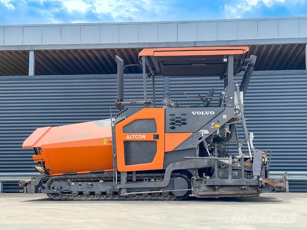 Volvo P7820C Finišery