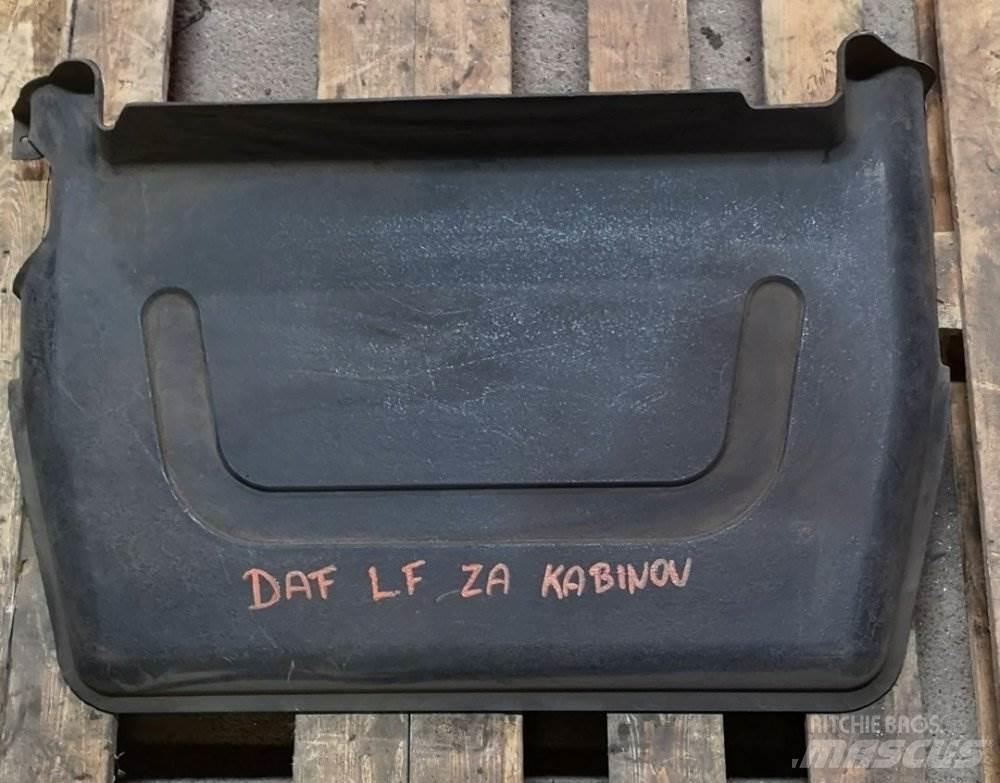 DAF LF KRYT ZA KABINOU Kabiny a interiér