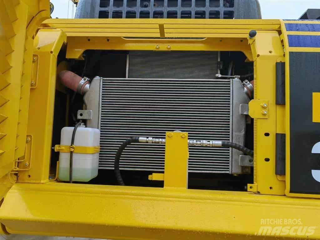 Komatsu PC 300-8 Pásová rýpadla