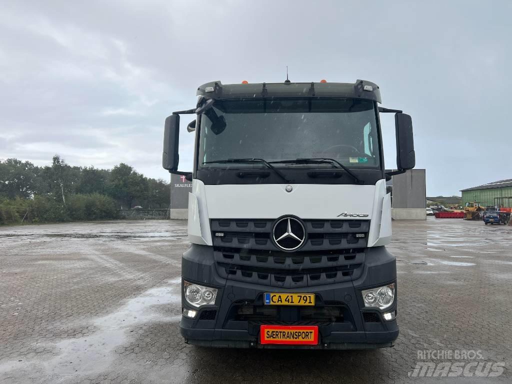 Mercedes-Benz 4153 Autojeřáby, hydraulické ruky