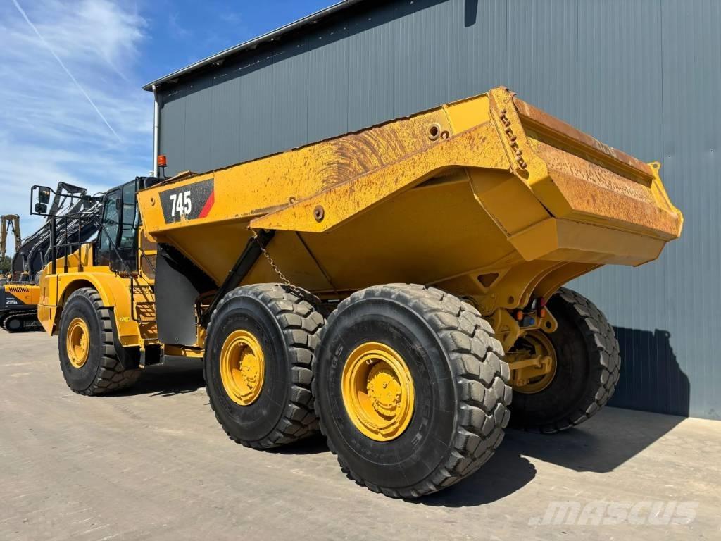 CAT 745 04A Kloubové dempry