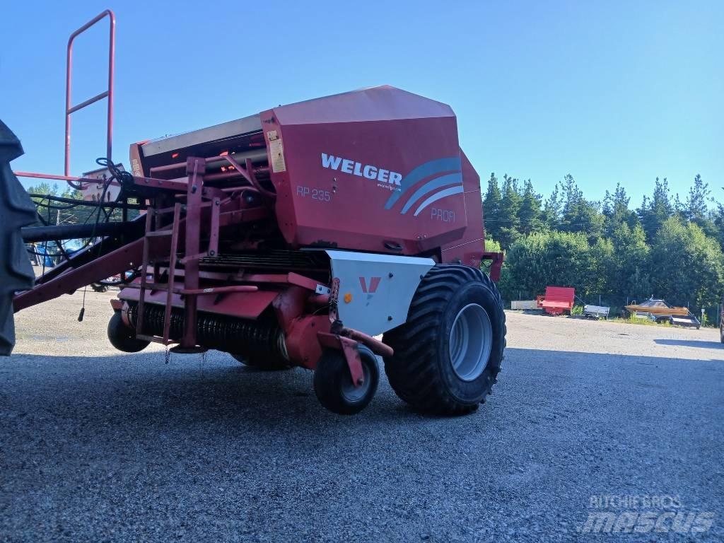 Welger Rb235 profi Lis na válcové balíky
