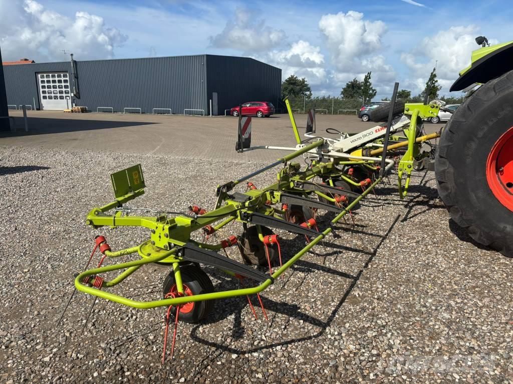 CLAAS Volto 900 Obraceče a shrabovače sena