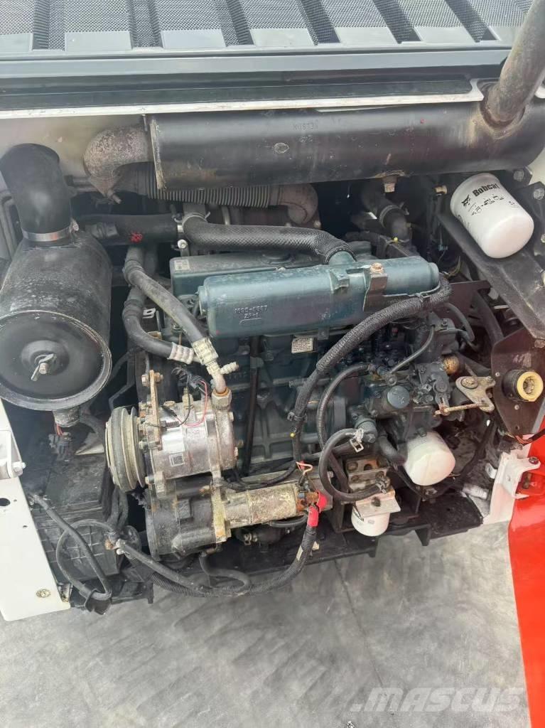 Bobcat S 160 Pásová rýpadla
