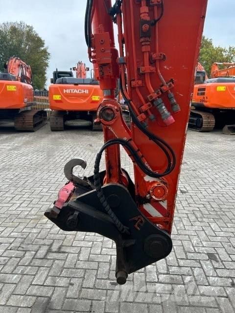 Hitachi ZX 170 W-3 Kolová rýpadla