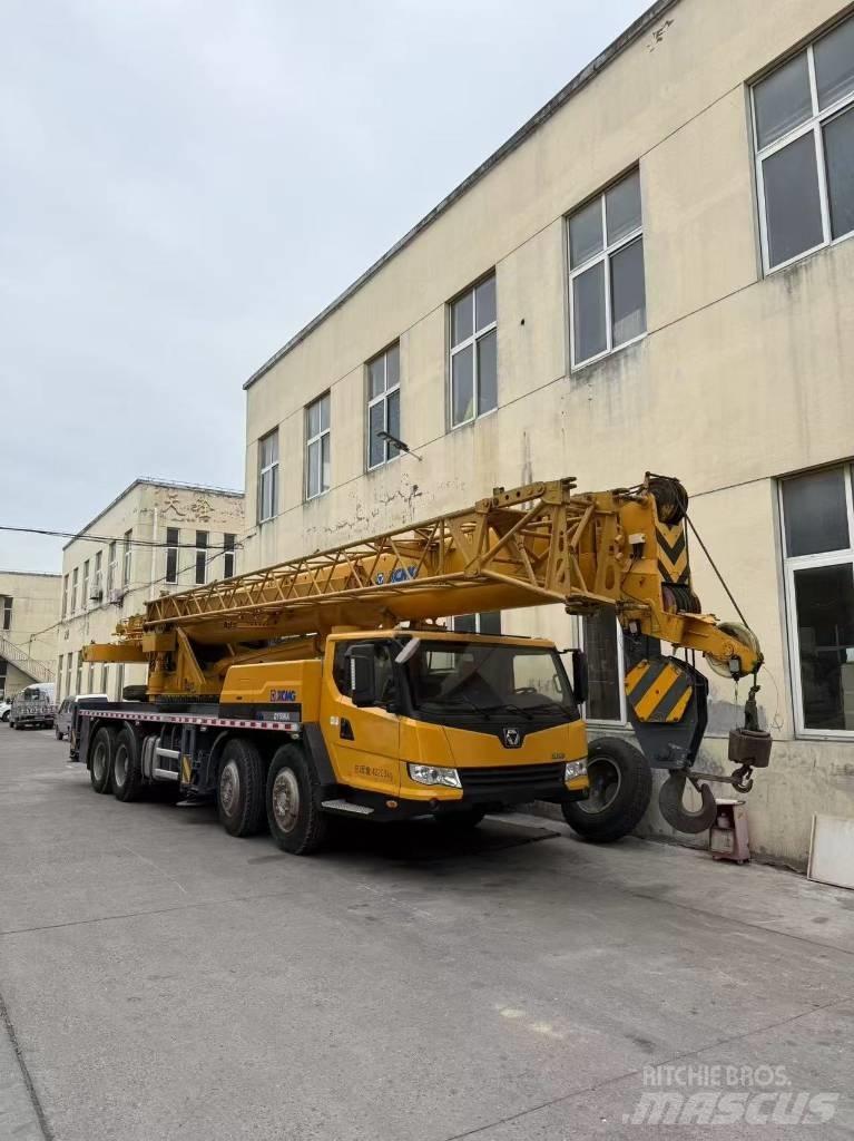 XCMG QY 50 KA Univerzální terénní jeřáby