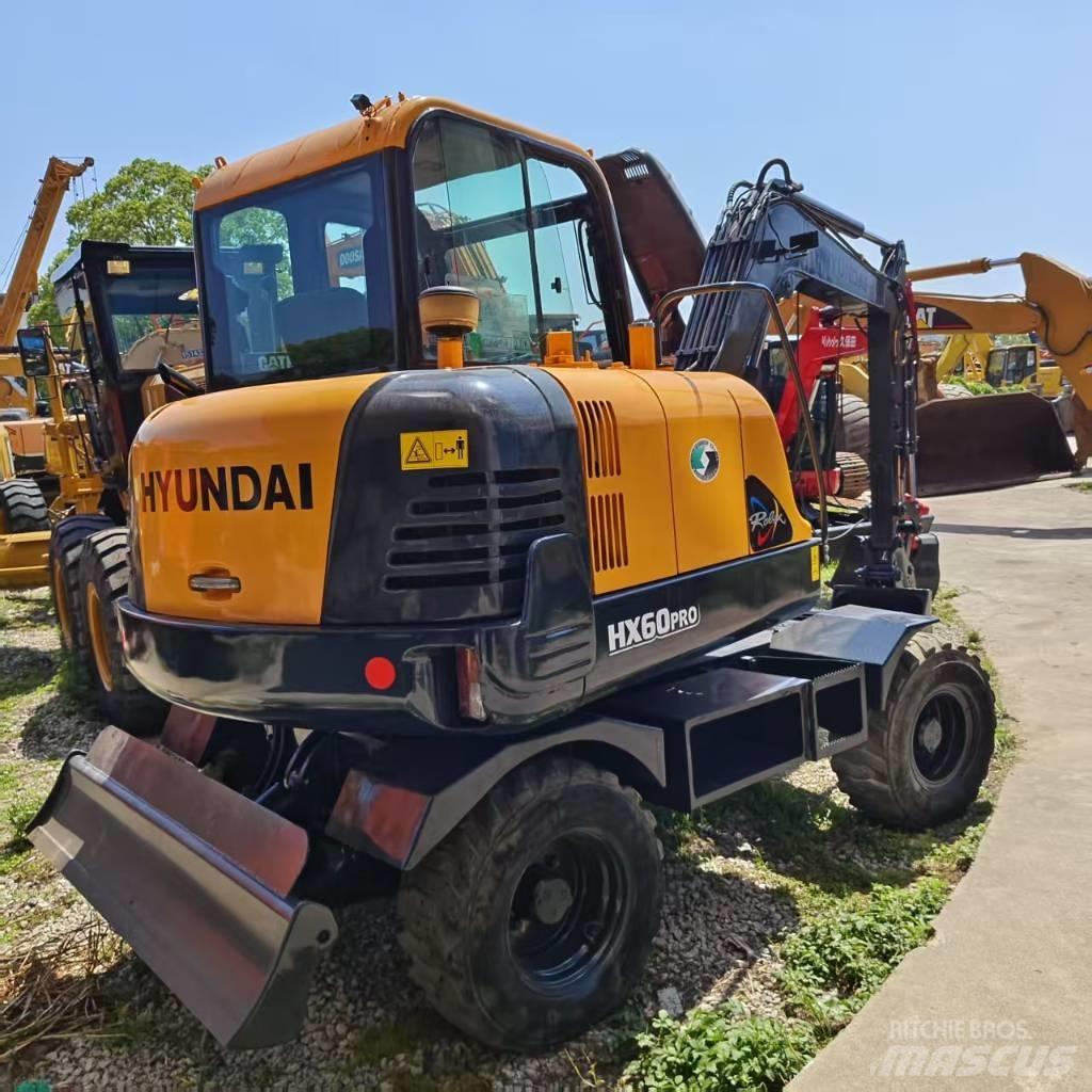Hyundai HX 60w Kolová rýpadla