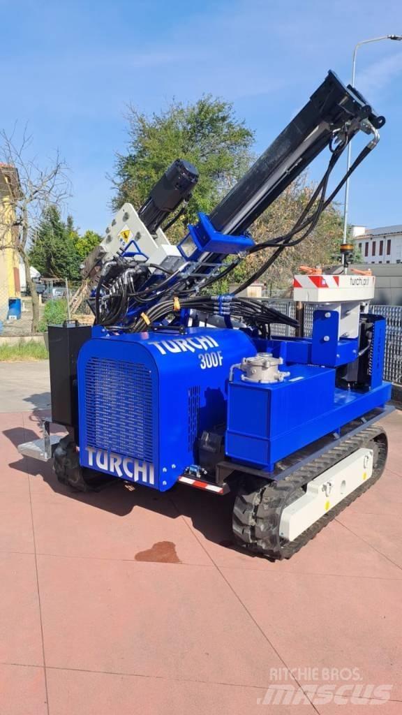  Turchi 300 F Pilířové jeřáby