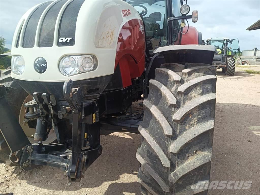 Steyr 6220 CVT Traktory