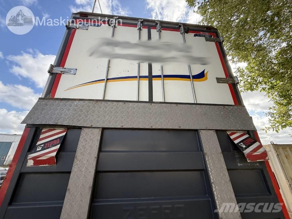 Scania R 520 LB Skříňová nástavba