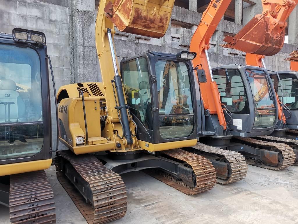 CAT 307 D Mini rýpadla < 7t