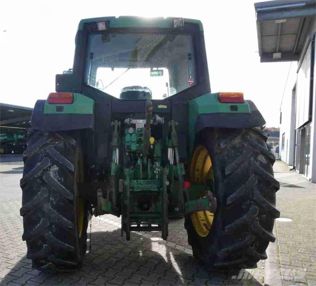 John Deere 6310 Traktory