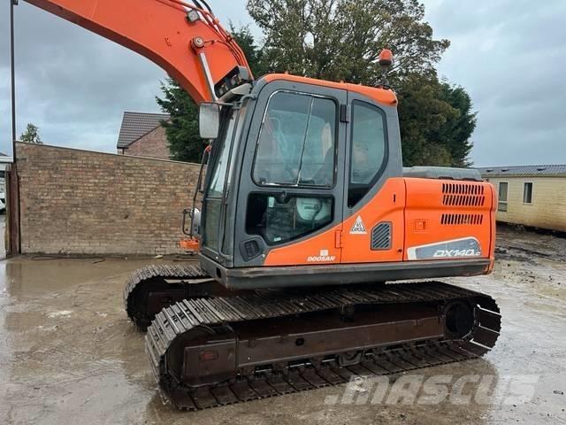 Doosan DX 140 LC-3 Pásová rýpadla