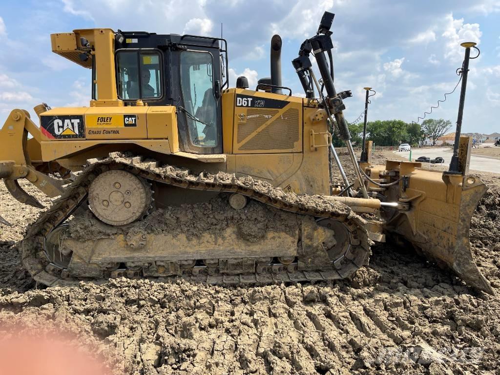 CAT D 6 T XW VP Pásové dozery