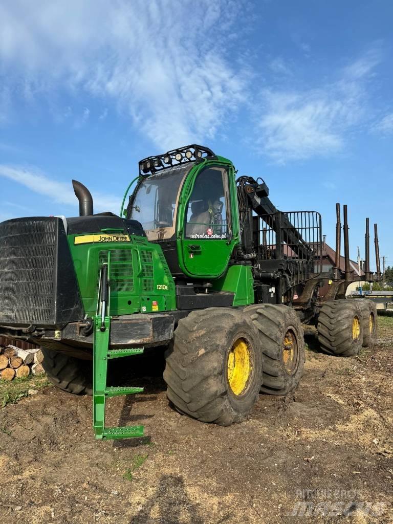 John Deere 1210E Vyvážecí traktory
