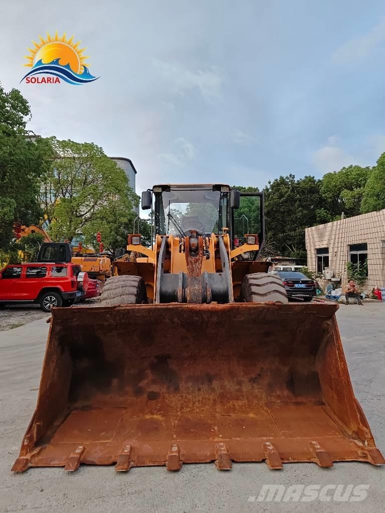 Volvo L 120 Kolové nakladače
