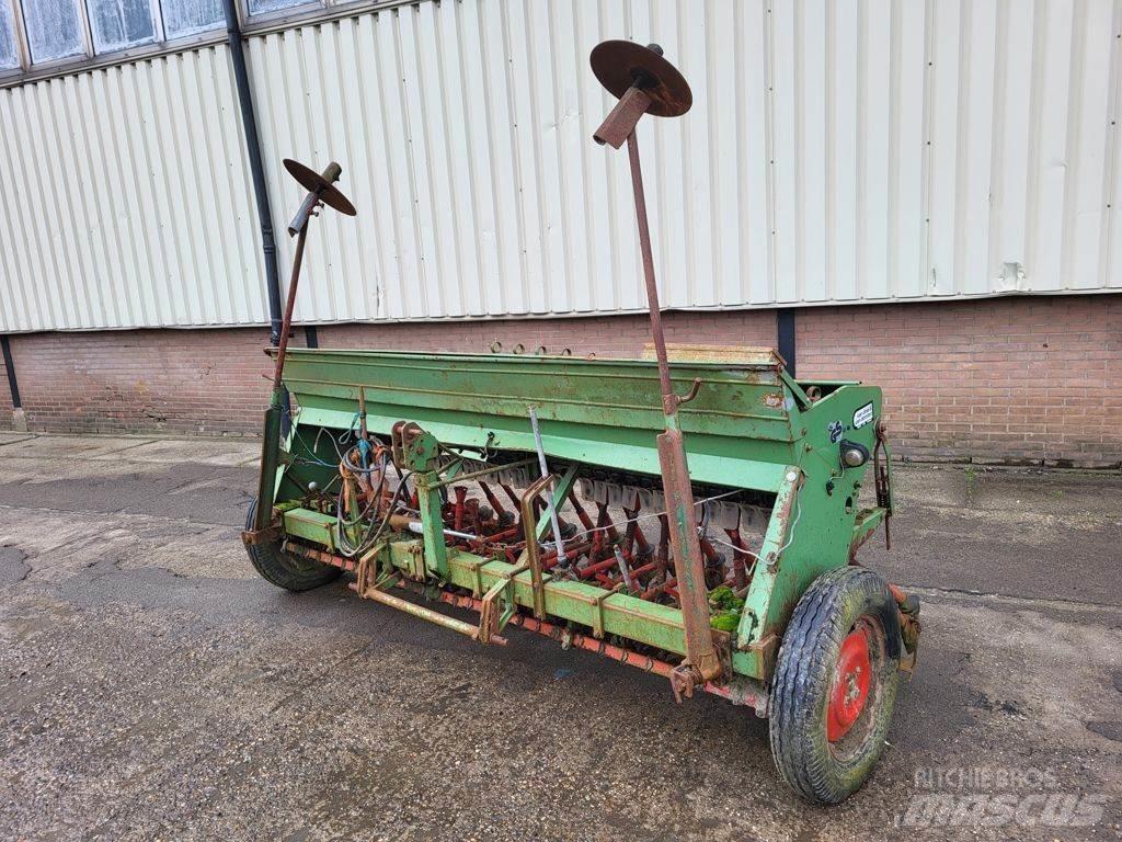 Hassia Zaaimachine Mechanické secí stroje