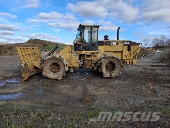 CAT 816 F Půdní kompaktory
