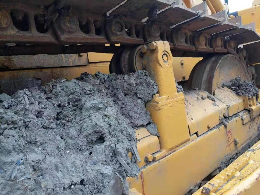 Shantui SD16 Pásové dozery