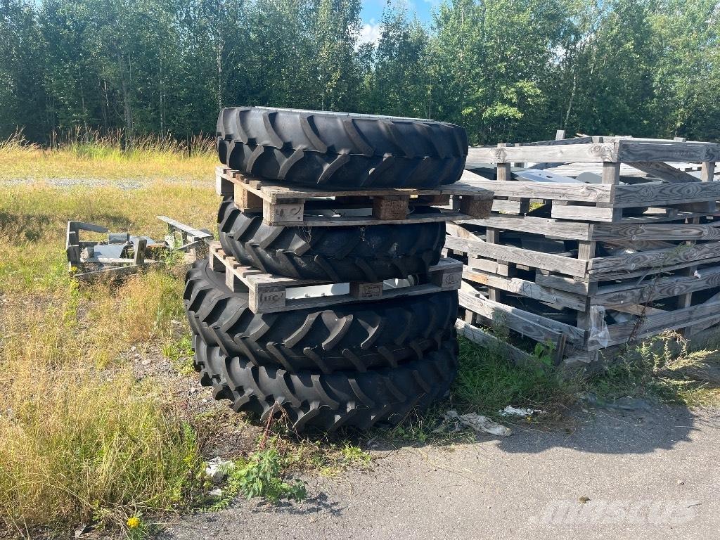 Mitas AC 90 Pneumatiky, kola a ráfky