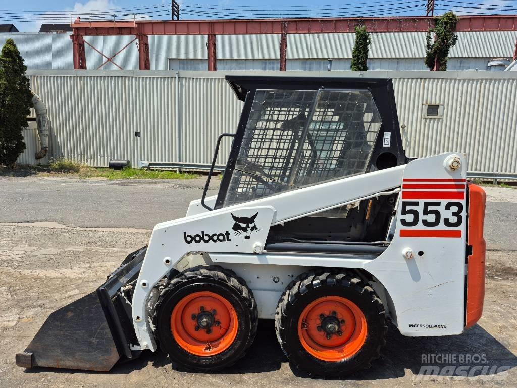 Bobcat 553 Smykem řízené nakladače