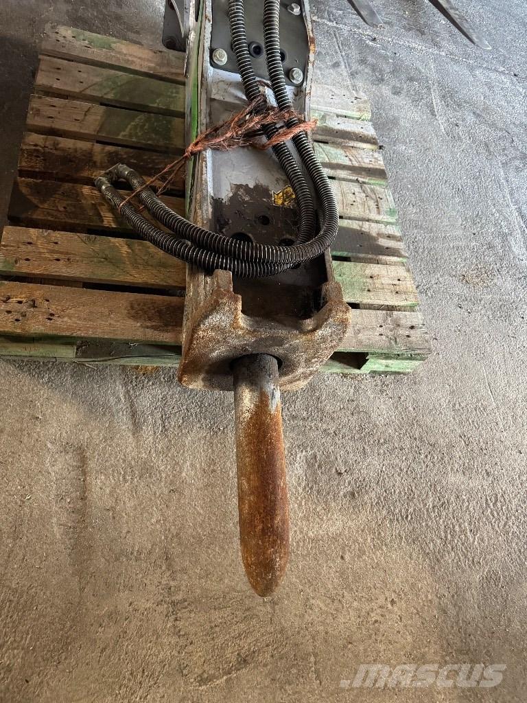 Hyundai R140W-9A Kolová rýpadla