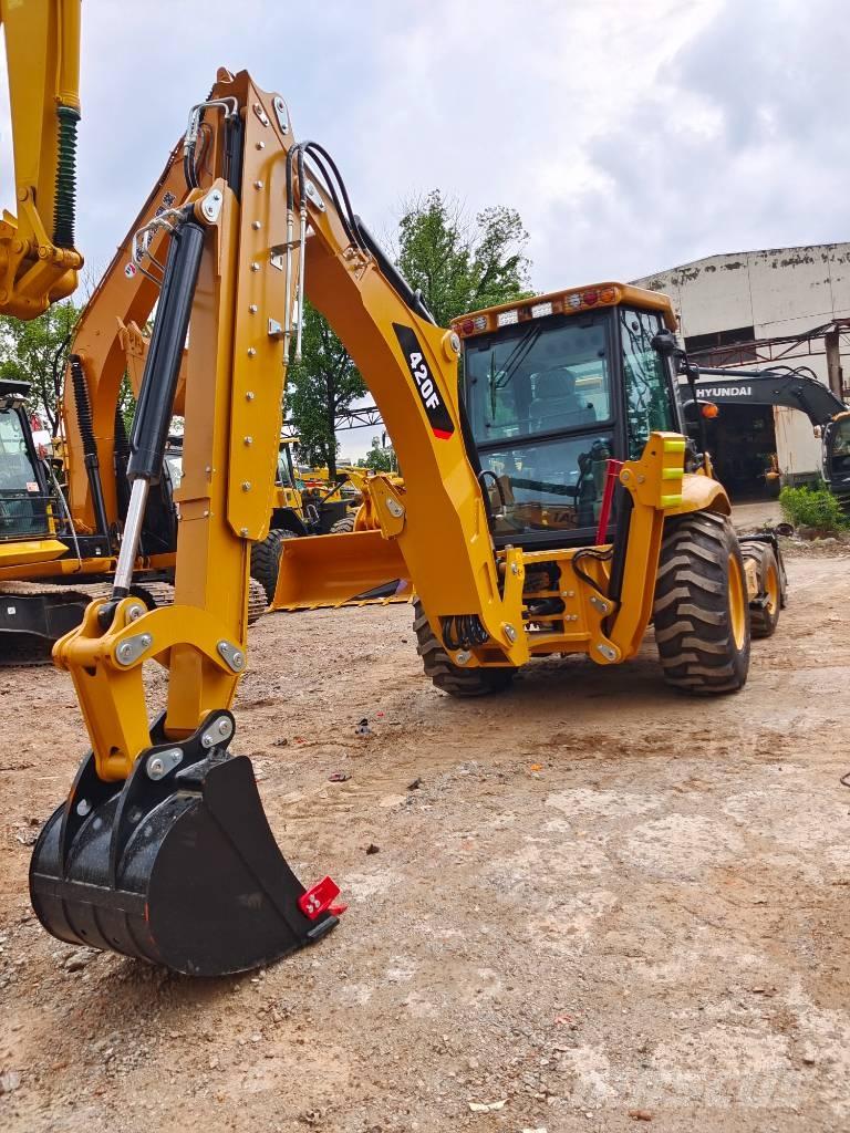 CAT 420 F Rýpadlo-nakladače
