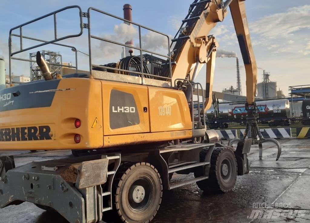 Liebherr LH 30 M Stroje pro manipulaci s odpadem