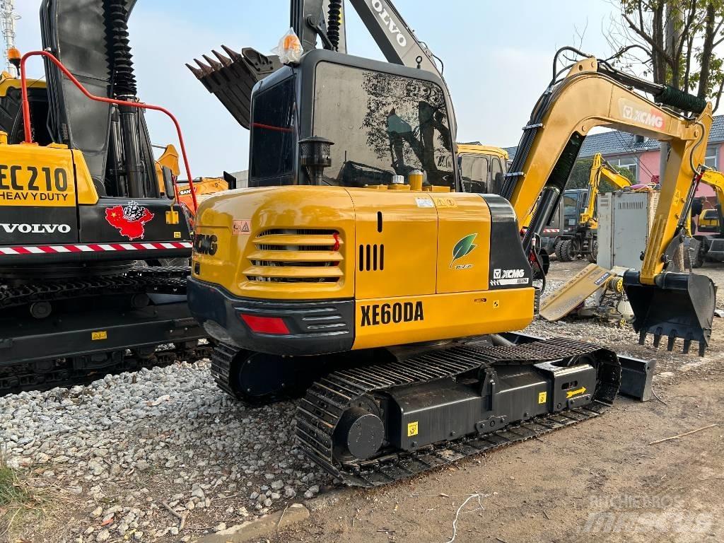 XCMG XE60DA Midi rýpadla 7t - 12t