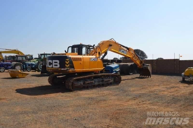 JCB JS205 Mini rýpadla < 7t