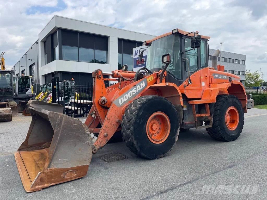 Doosan DL200-3 | A/C Kolové nakladače