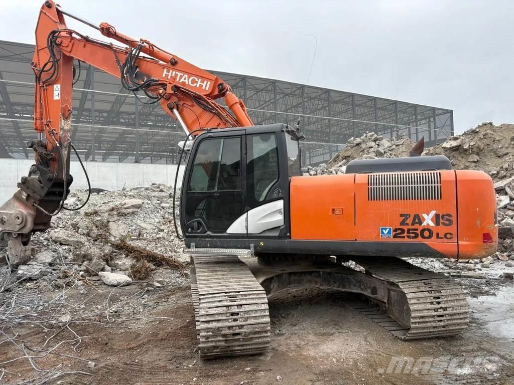 Hitachi ZX250LC-5B Pásová rýpadla