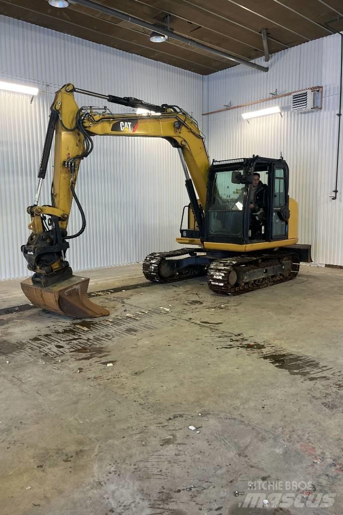 CAT 307E2 Midi rýpadla 7t - 12t