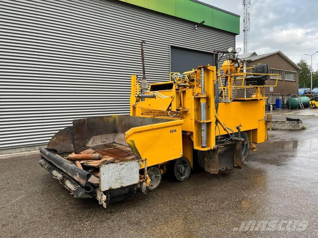 Demag SF 120 P Finišery