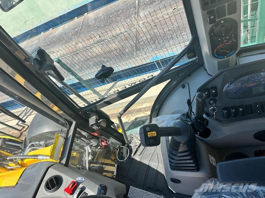 New Holland B 115 B Rýpadlo-nakladače